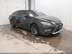 58ABK1GG5JU081619 2018 LEXUS ES