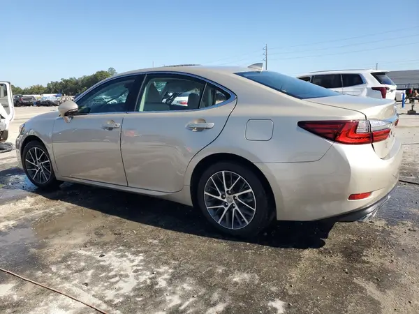 58ABK1GG5JU081815 2018 LEXUS ES - Image 2