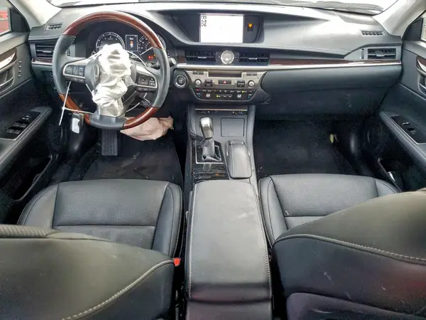 58ABK1GG5JU084777 2018 LEXUS ES - Image 8