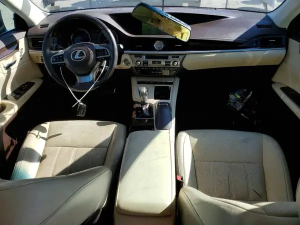 58ABK1GG5JU085458 2018 LEXUS ES - Image 8