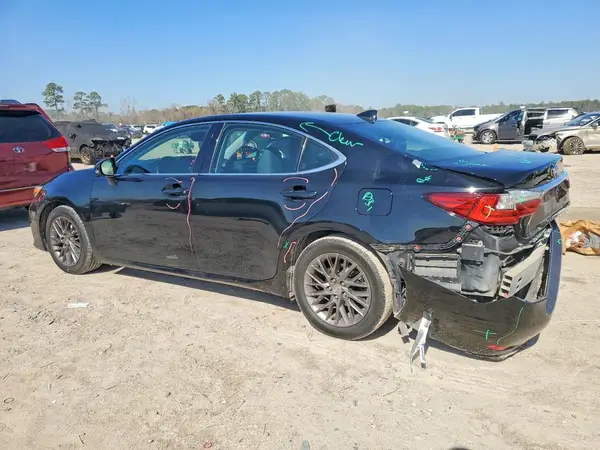 58ABK1GG5JU087310 2018 LEXUS ES - Image 2