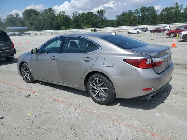 58ABK1GG5JU087940 2018 LEXUS ES - Image 2