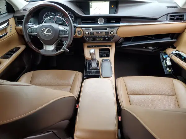58ABK1GG5JU088957 2018 LEXUS ES - Image 8