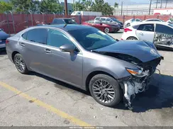 58ABK1GG5JU091972 2018 LEXUS ES
