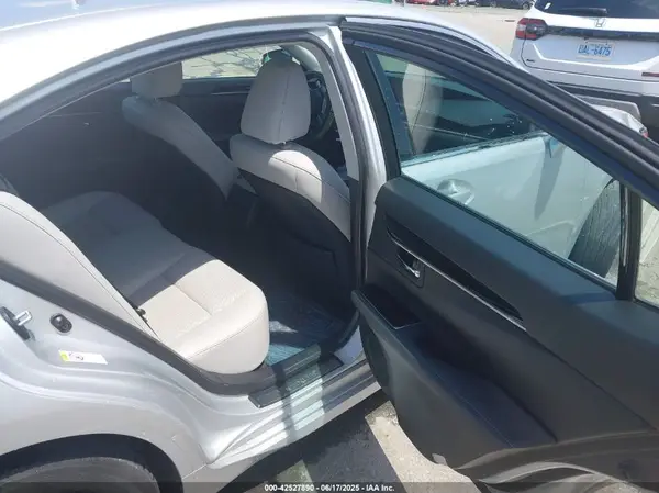58ABK1GG5JU093298 2018 LEXUS ES - Image 8