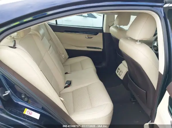 58ABK1GG5JU093849 2018 LEXUS ES - Image 8