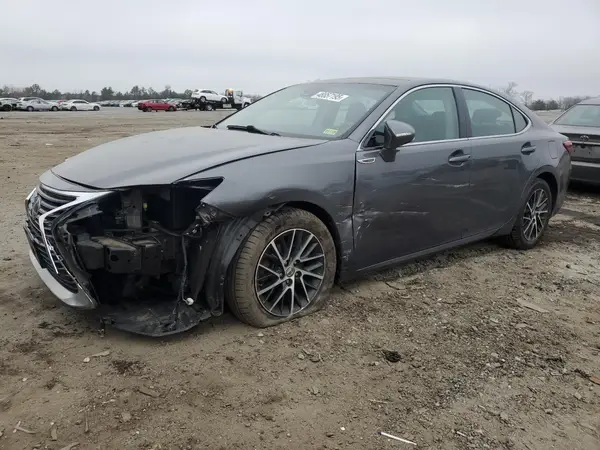 58ABK1GG5JU099943 2018 LEXUS ES - Image 1