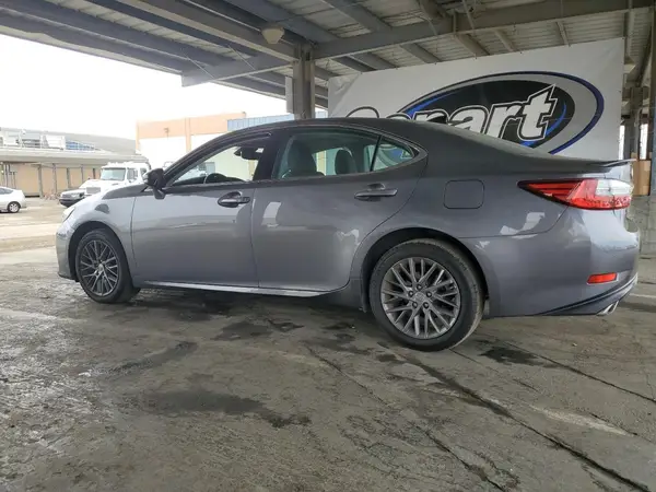 58ABK1GG5JU100167 2018 LEXUS ES - Image 2
