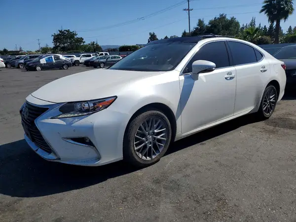 58ABK1GG5JU100170 2018 LEXUS ES - Image 1