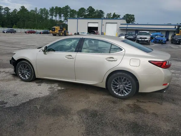58ABK1GG5JU104915 2018 LEXUS ES - Image 2