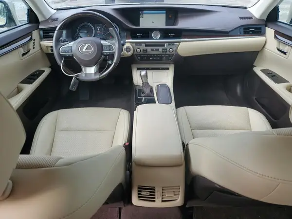58ABK1GG5JU104915 2018 LEXUS ES - Image 8