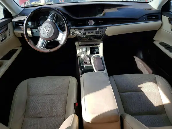 58ABK1GG5JU105515 2018 LEXUS ES - Image 8