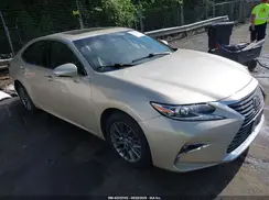 58ABK1GG5JU111640 2018 LEXUS ES