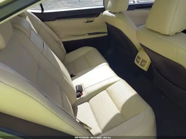 58ABK1GG5JU111640 2018 LEXUS ES - Image 8