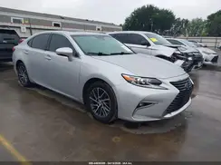 58ABK1GG5JU113386 2018 LEXUS ES