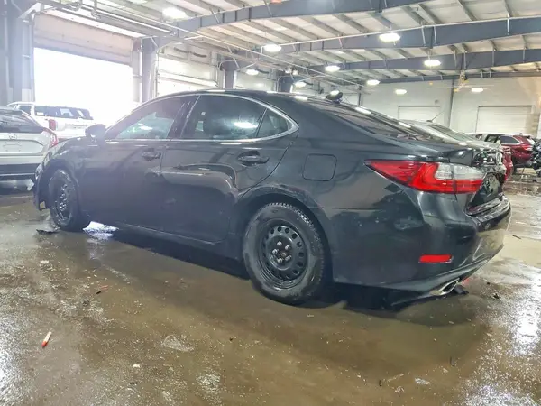 58ABK1GG5JU114036 2018 LEXUS ES - Image 2