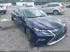58ABK1GG5JU115042 2018 LEXUS ES