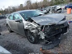 58ABK1GG5JU115221 2018 LEXUS ES
