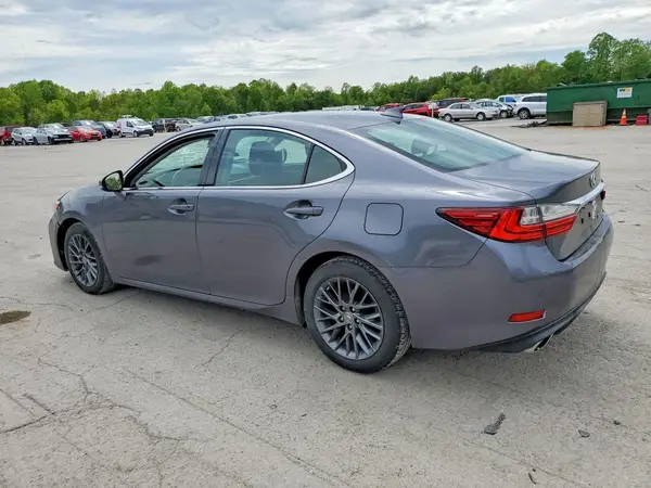 58ABK1GG5JU115543 2018 LEXUS ES - Image 2