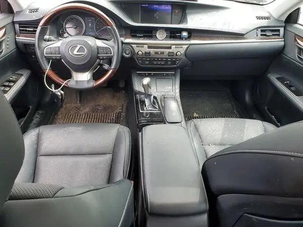 58ABK1GG5JU115543 2018 LEXUS ES - Image 8