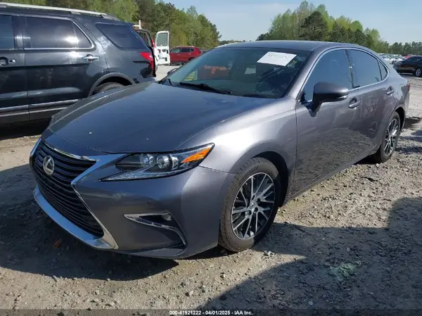 58ABK1GG6GU006081 2016 LEXUS ES - Image 2