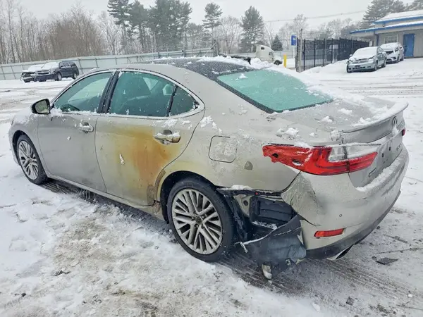 58ABK1GG6GU010423 2016 LEXUS ES - Image 2