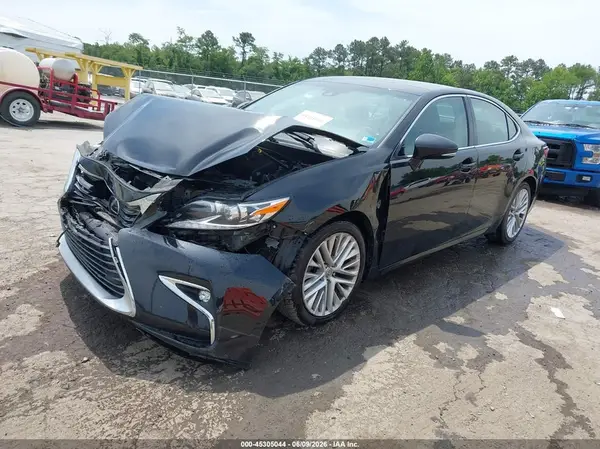 58ABK1GG6GU012513 2016 LEXUS ES - Image 2