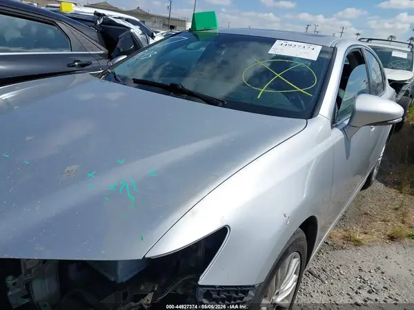 58ABK1GG6GU014147 2016 LEXUS ES - Image 2