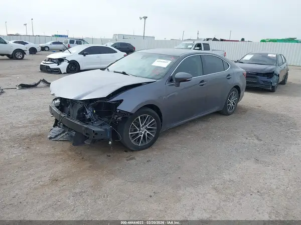 58ABK1GG6GU022572 2016 LEXUS ES - Image 2