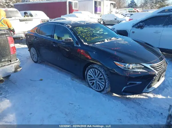 58ABK1GG6GU026668 2016 LEXUS ES - Image 1