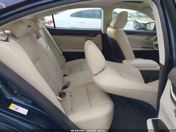 58ABK1GG6GU033751 2016 LEXUS ES - Image 8