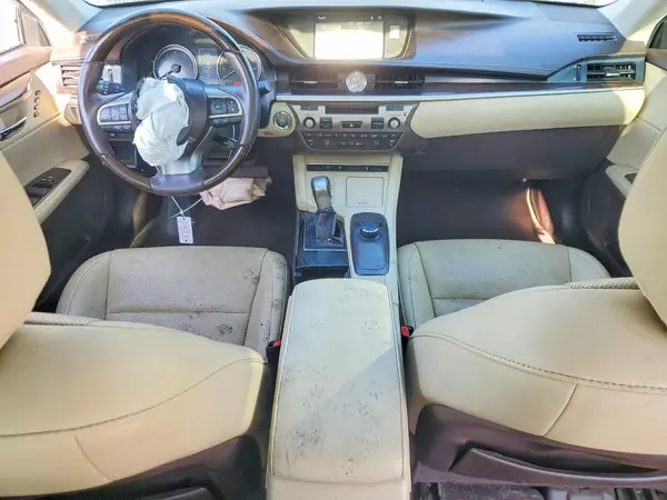 58ABK1GG6HU037266 2017 LEXUS ES - Image 8