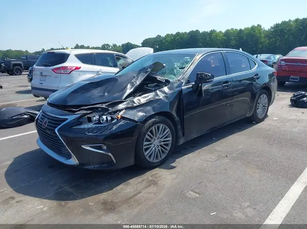 58ABK1GG6HU038191 2017 LEXUS ES - Image 2