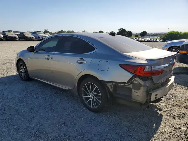 58ABK1GG6HU040653 2017 LEXUS ES - Image 2