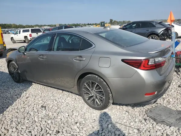 58ABK1GG6HU041561 2017 LEXUS ES - Image 2