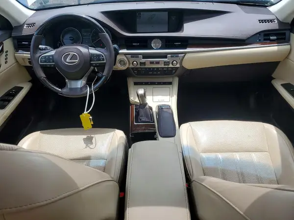 58ABK1GG6HU042564 2017 LEXUS ES - Image 8