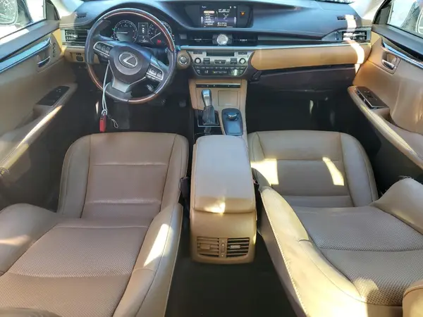 58ABK1GG6HU051491 2017 LEXUS ES - Image 8