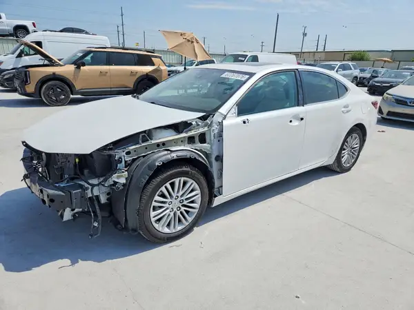 58ABK1GG6HU053631 2017 LEXUS ES - Image 1