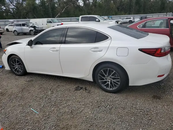 58ABK1GG6HU054147 2017 LEXUS ES - Image 2