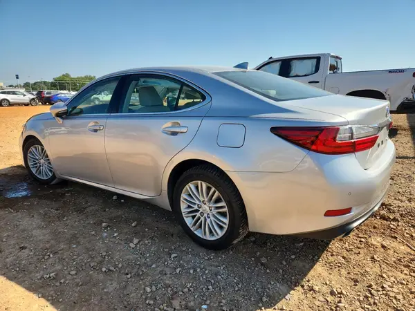 58ABK1GG6HU057968 2017 LEXUS ES - Image 2