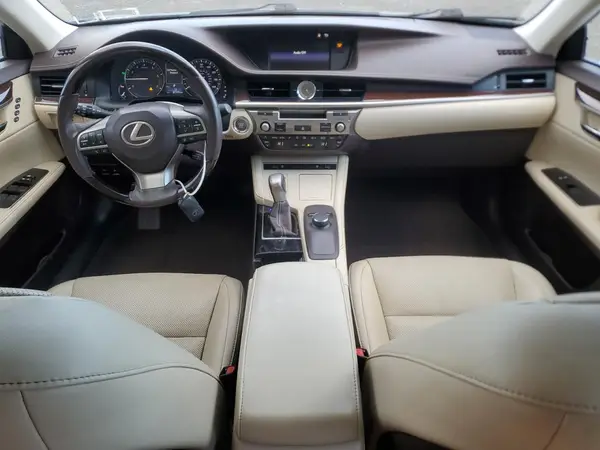 58ABK1GG6HU061633 2017 LEXUS ES - Image 8