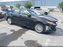 58ABK1GG6HU066363 2017 LEXUS ES