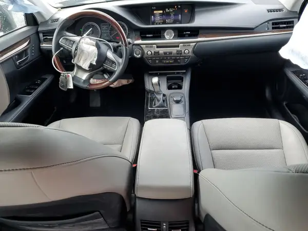 58ABK1GG6HU073605 2017 LEXUS ES - Image 8