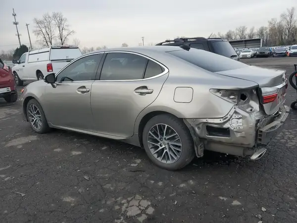 58ABK1GG6HU074074 2017 LEXUS ES - Image 2