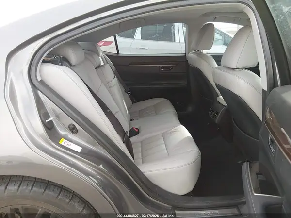 58ABK1GG6HU075290 2017 LEXUS ES - Image 8