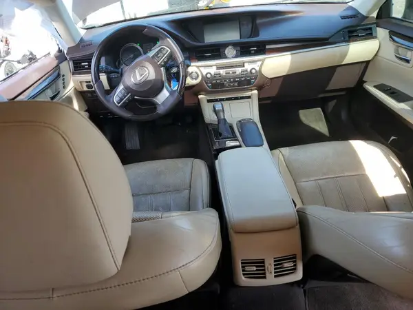 58ABK1GG6HU076245 2017 LEXUS ES - Image 8