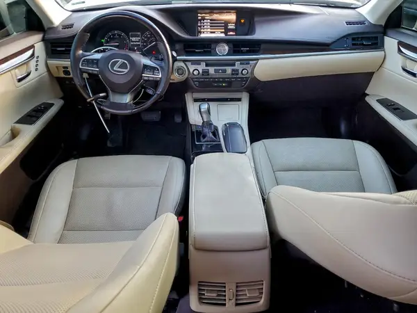 58ABK1GG6JU083203 2018 LEXUS ES - Image 8