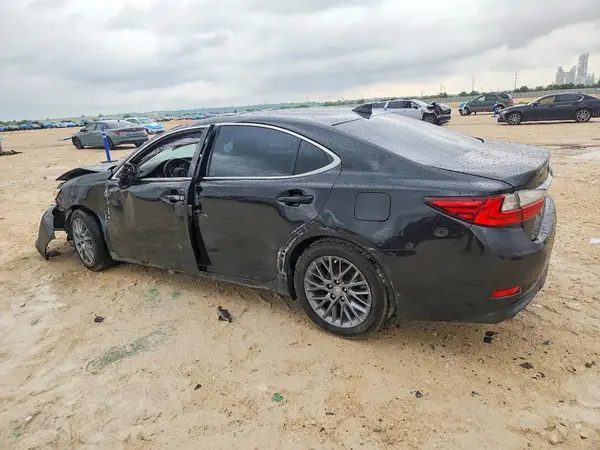 58ABK1GG6JU083606 2018 LEXUS ES - Image 2