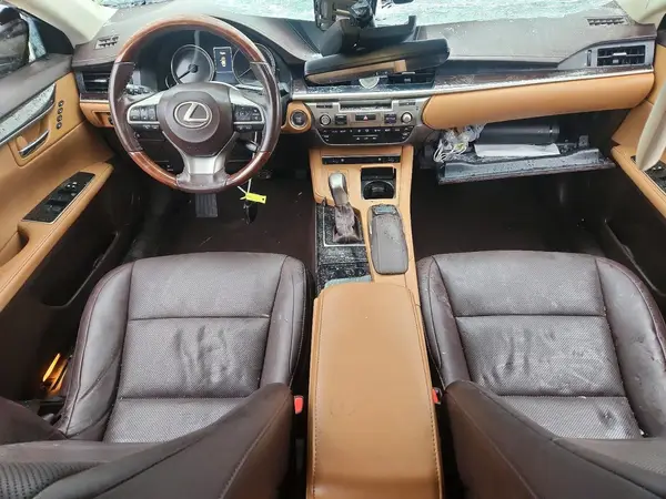 58ABK1GG6JU083606 2018 LEXUS ES - Image 8
