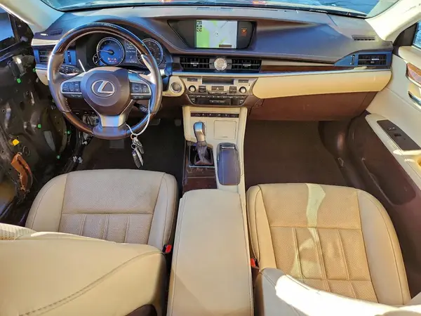 58ABK1GG6JU083783 2018 LEXUS ES - Image 8